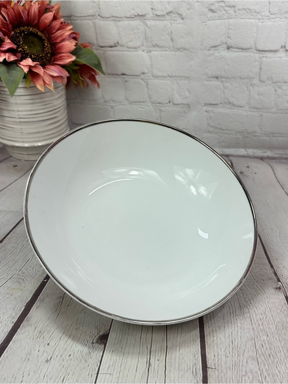 vtg 70s Angelique by Fashion Manor 9" Round Vegetable Bowl platinum rim classic